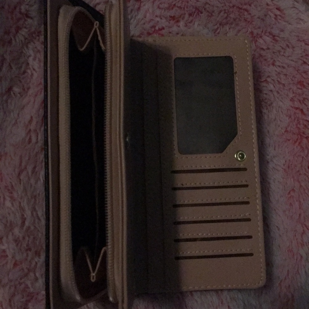 Wallet - Picture 2 of 2